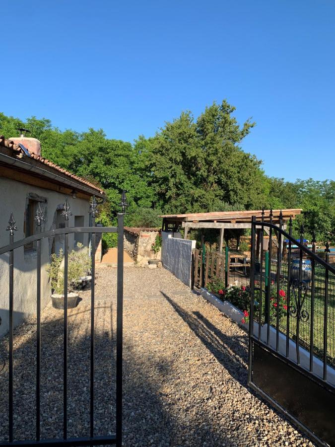 Gites de Verger, stylish self catering cottages in Sos Extérieur photo