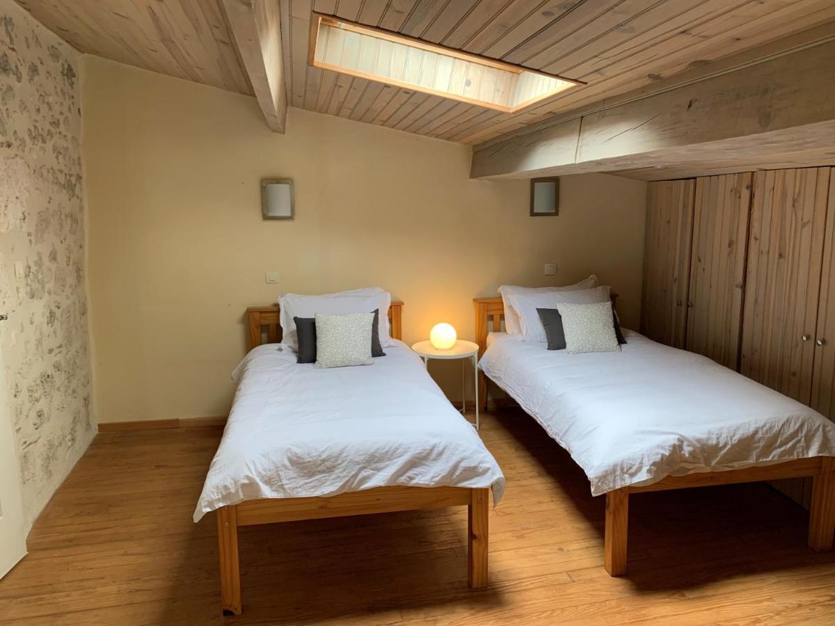 Gites de Verger, stylish self catering cottages in Sos Extérieur photo