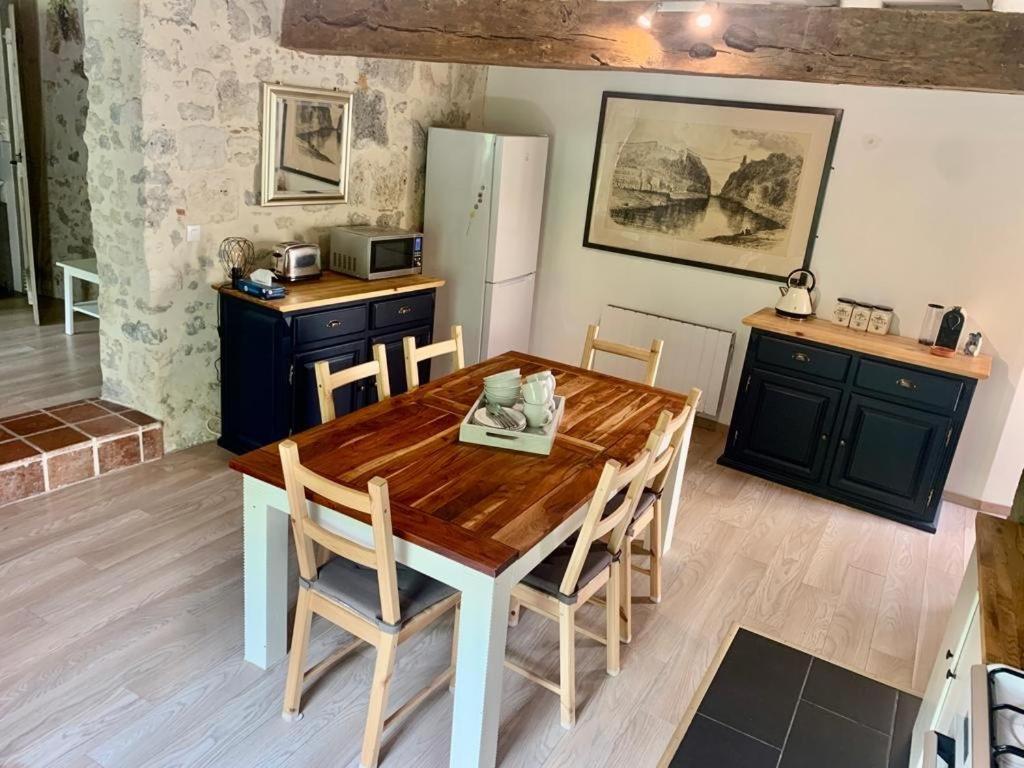 Gites de Verger, stylish self catering cottages in Sos Extérieur photo
