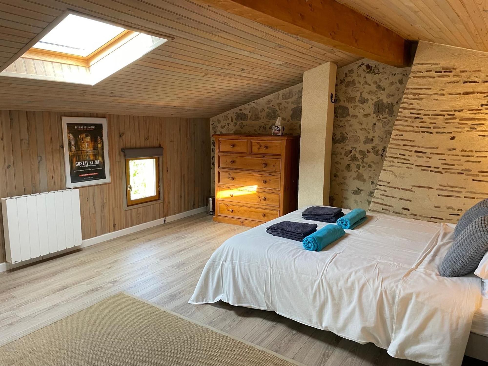 Gites de Verger, stylish self catering cottages in Sos Extérieur photo