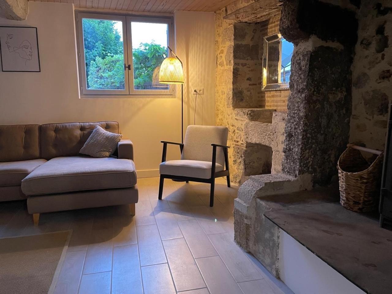 Gites de Verger, stylish self catering cottages in Sos Extérieur photo